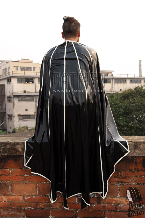 Men's 'Batwing' Latex Cape