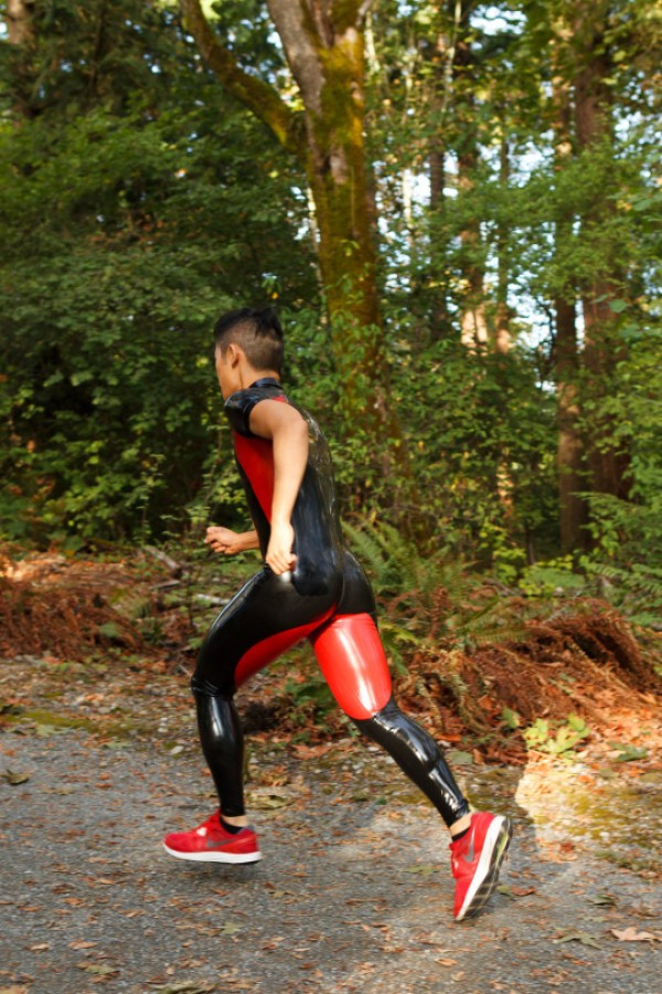 Men's Short-Sleeved Neck Entry 'Jogger' Latex Suit