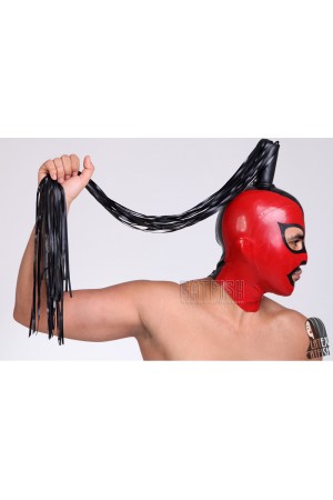 Widows Peak Pigtail Hood 	