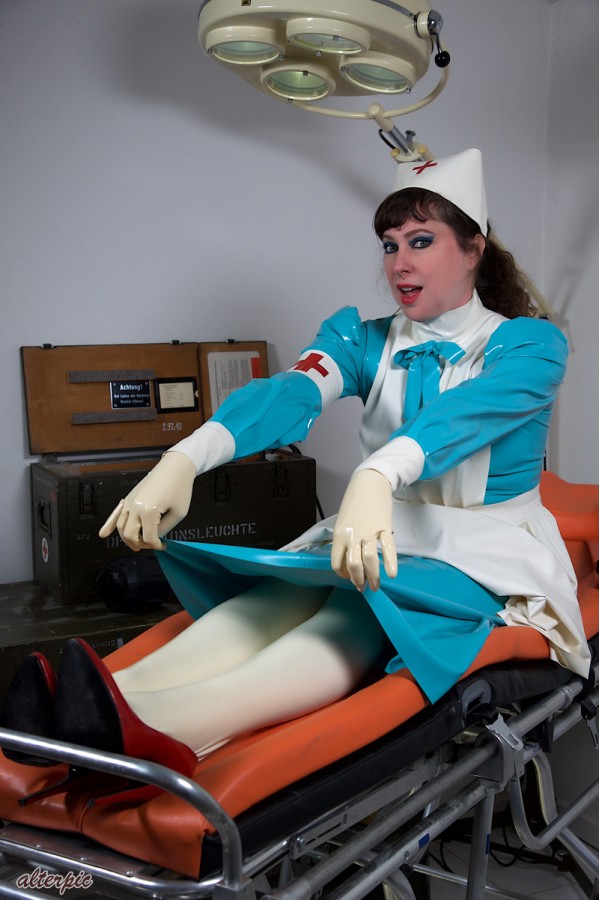 'Florence Nightingale' Latex Nurse Uniform