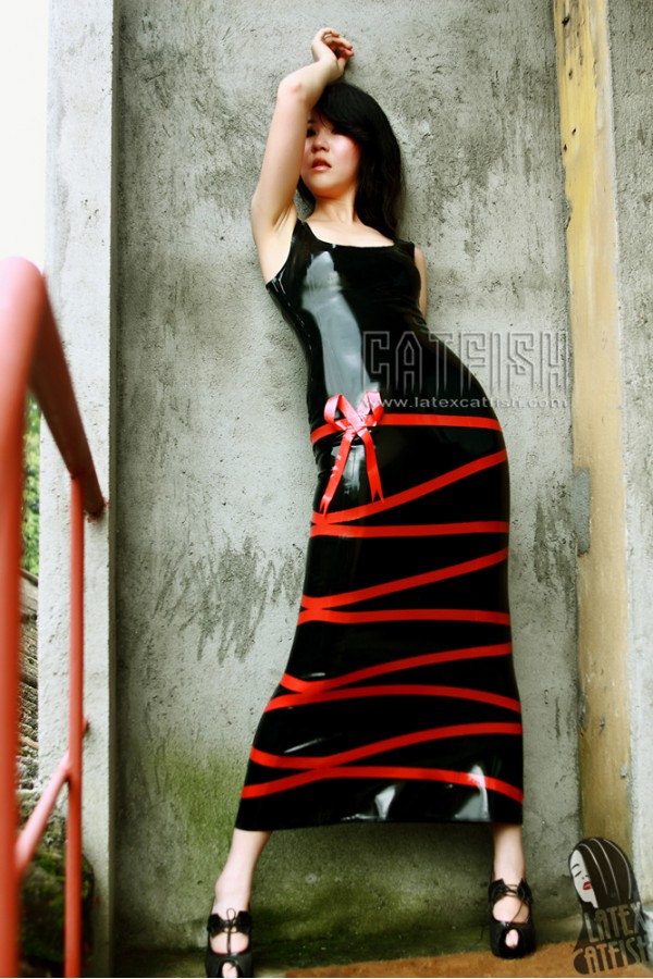 'Ribbon Entwined' Latex Long Dress