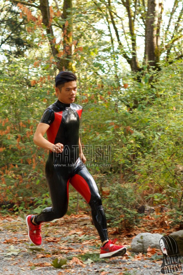 Men's Short-Sleeved Neck Entry 'Jogger' Latex Suit