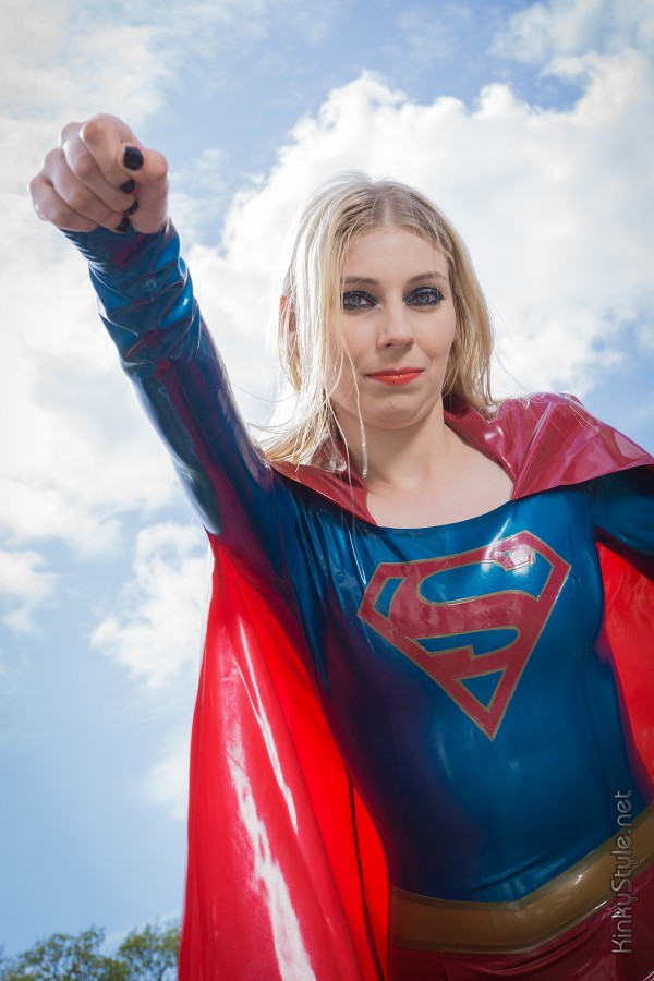 Latex 'Super-girl' Costume